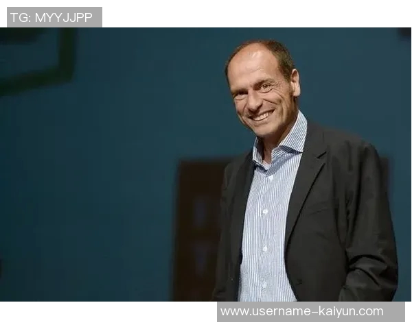 马切吉亚尼批评阿莱格里重用高价中场忽视青年队小将发展 马切吉亚尼批评阿莱格里重用高价中场忽视青年队小将发展